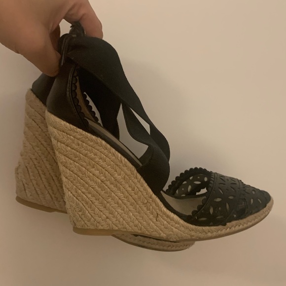Club Monaco Llullo Wedge Sandals - Picture 4 of 7